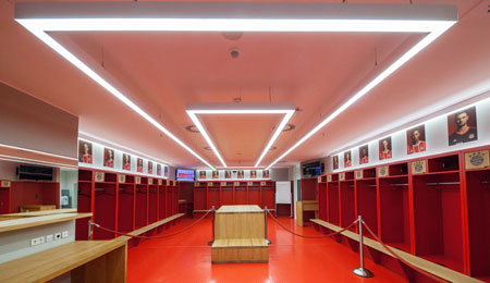 Münchner Allianz Arena setzt auf ArenaExperience von Philips Lighting