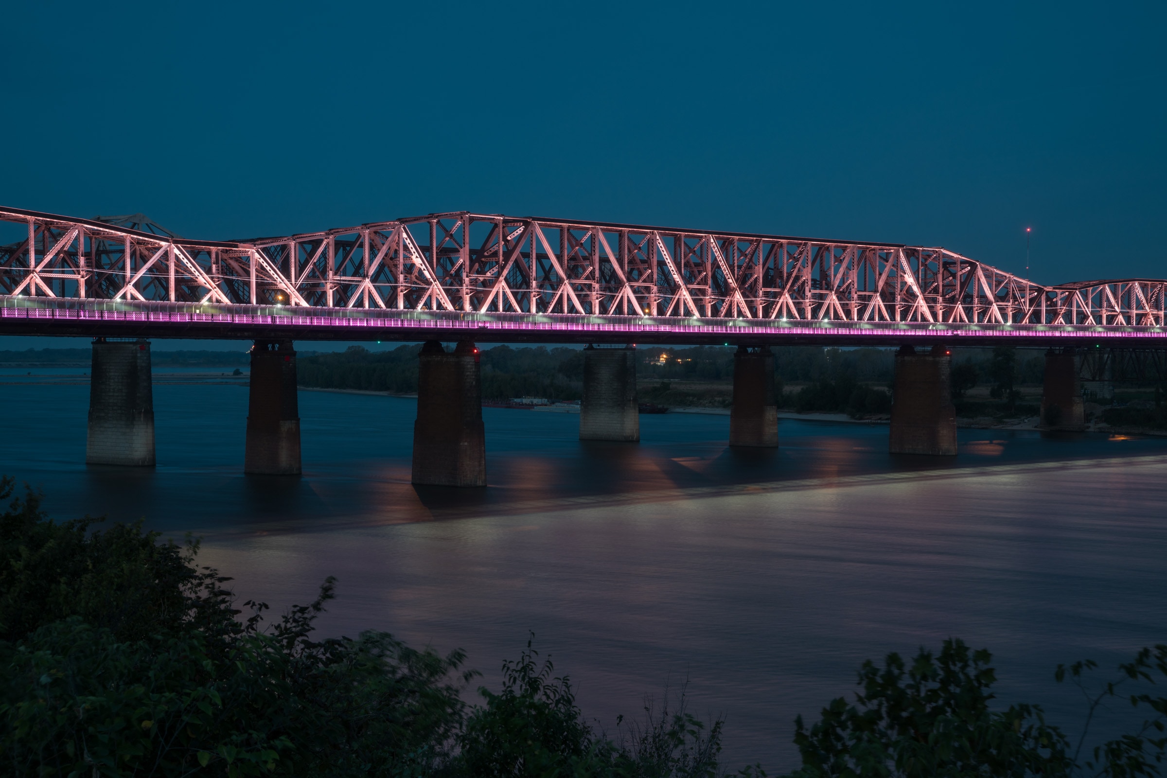 philips lighting commemorates big