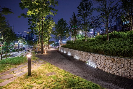 Gyeongui Line Forest Walkway Lighting Design Project, Seoul, Korea