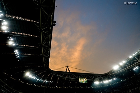 Juventus pitch lighting system