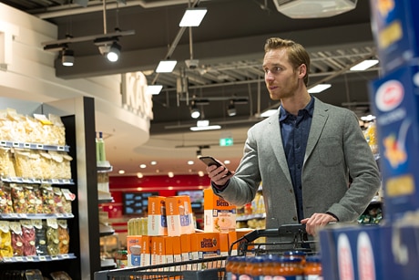 German EDEKA supermarket first to adapt Philips Lighting’s indoor positioning lighting system