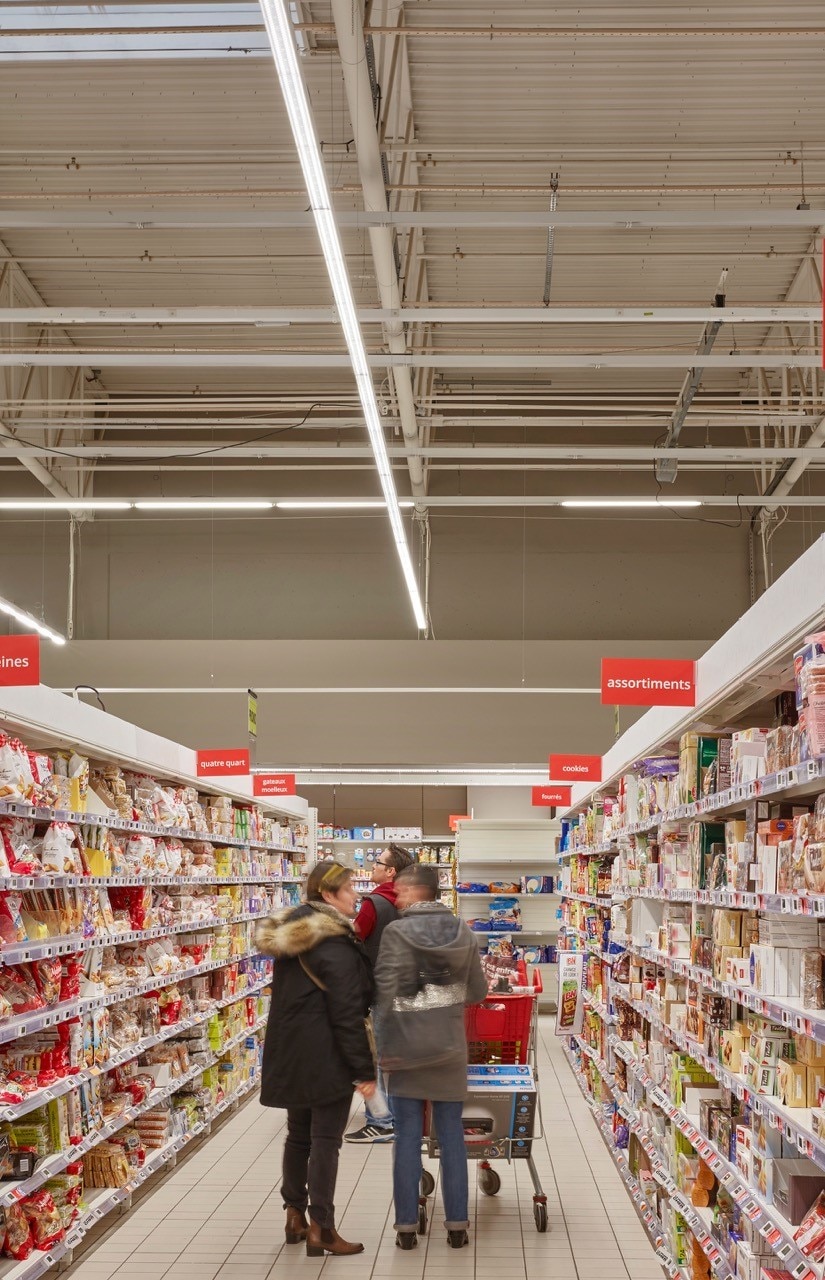 New LED trunking for retail and industrial future-proofed IoT world - Philips Lighting