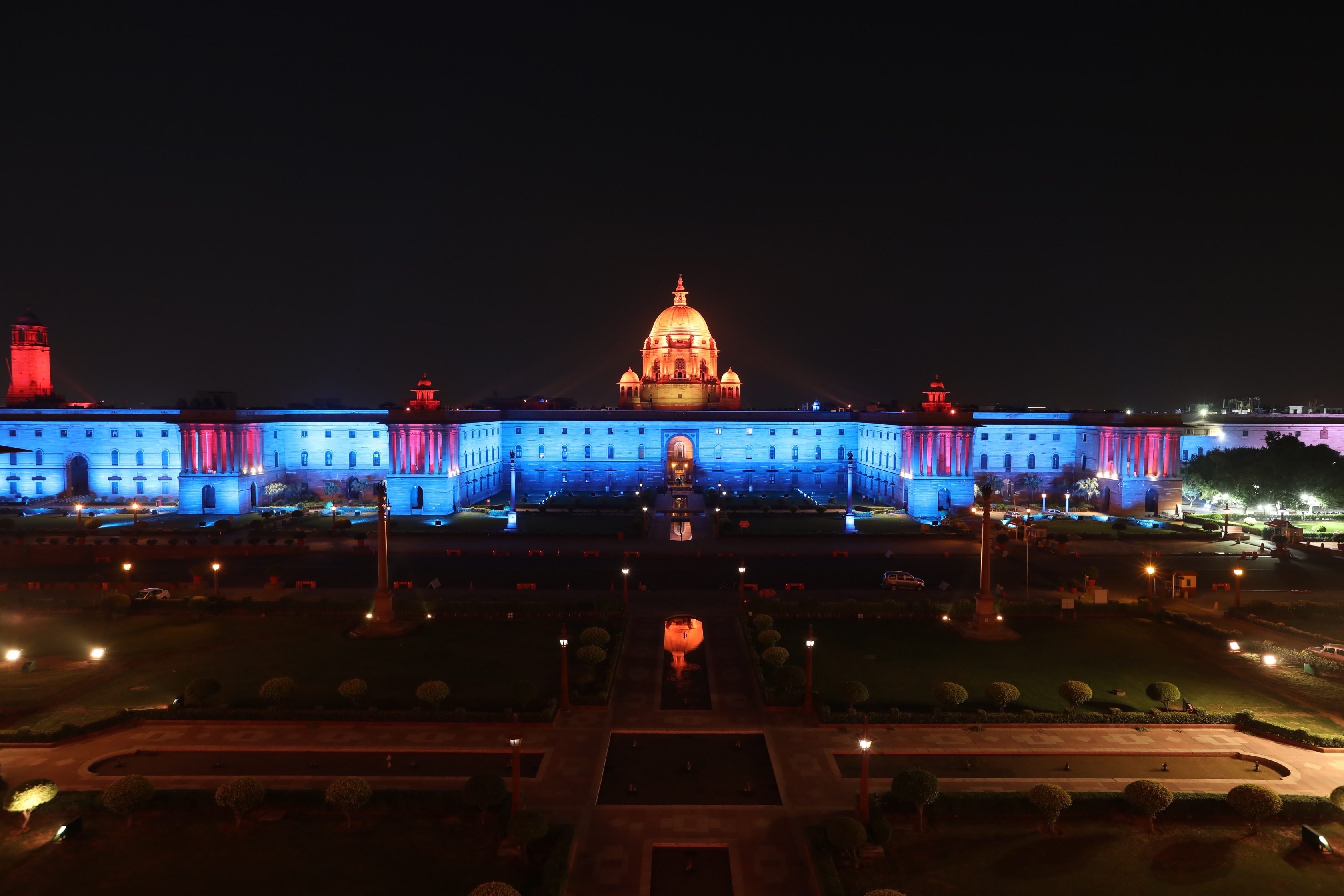 Philips Lighting Casts A New Light On North And South Block Philips Lighting Casts A New Light On North And South Block