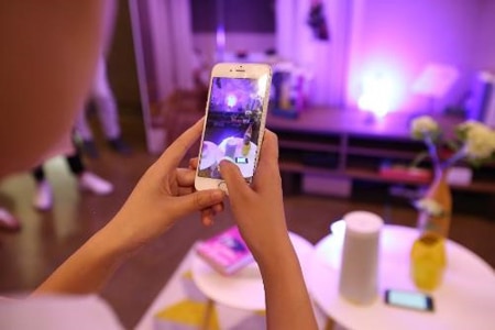 Collaboration between Philips Hue and DingDong smart home speaker
