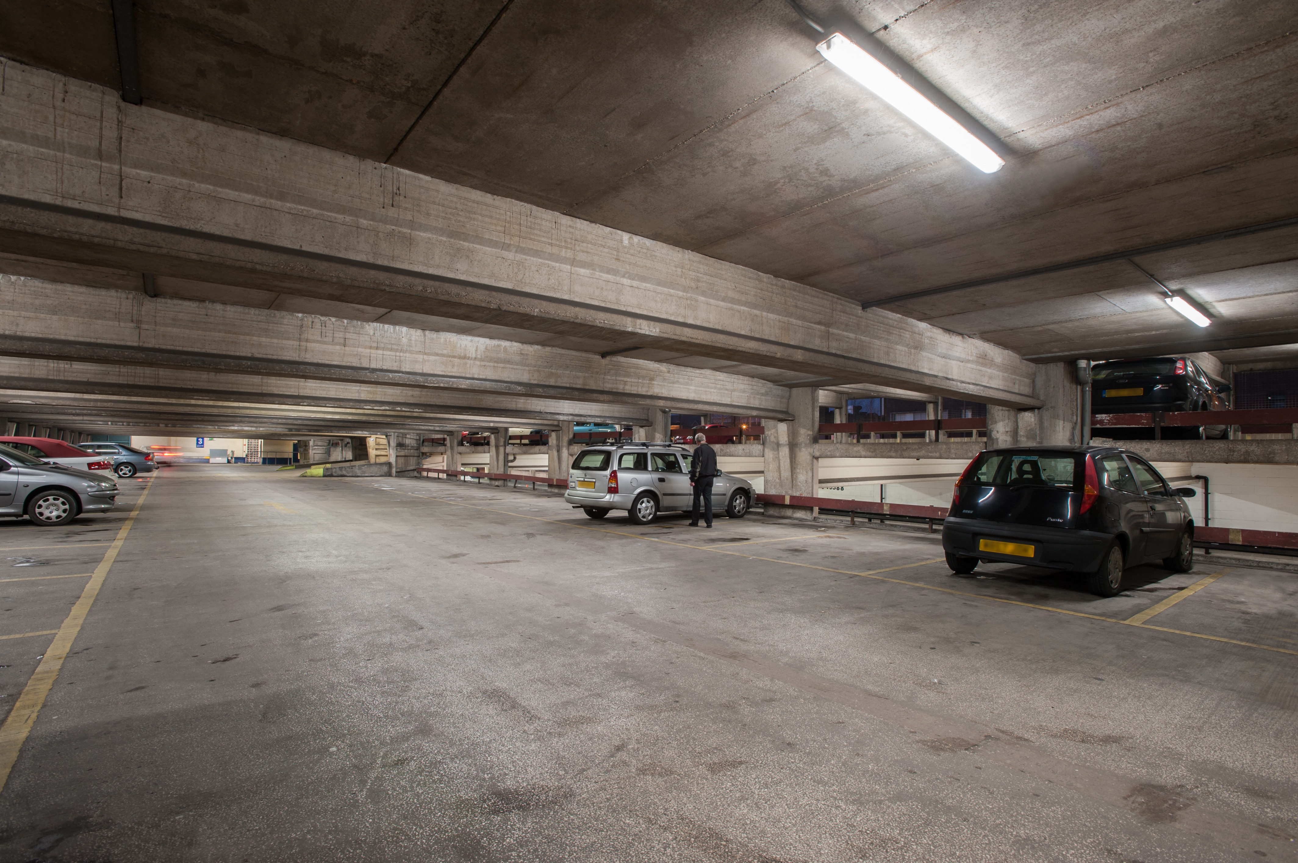 Philips cheap garage lighting