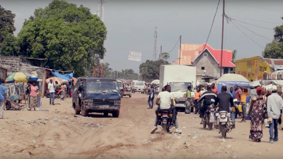 villages with no electricity in Africa - social impact of Philips' projects