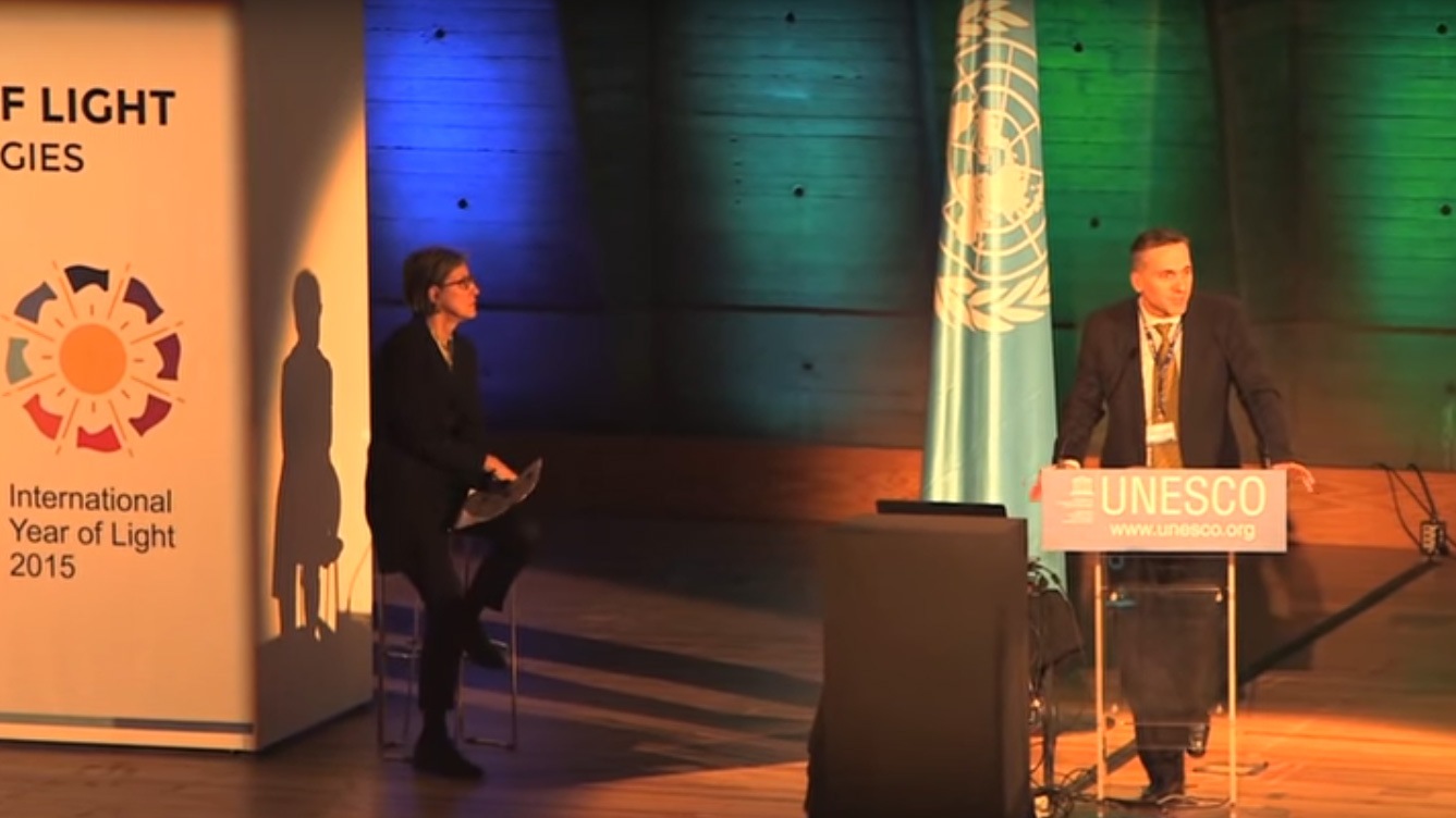 villages with no electricity in Africa - social impact of Philips' projects