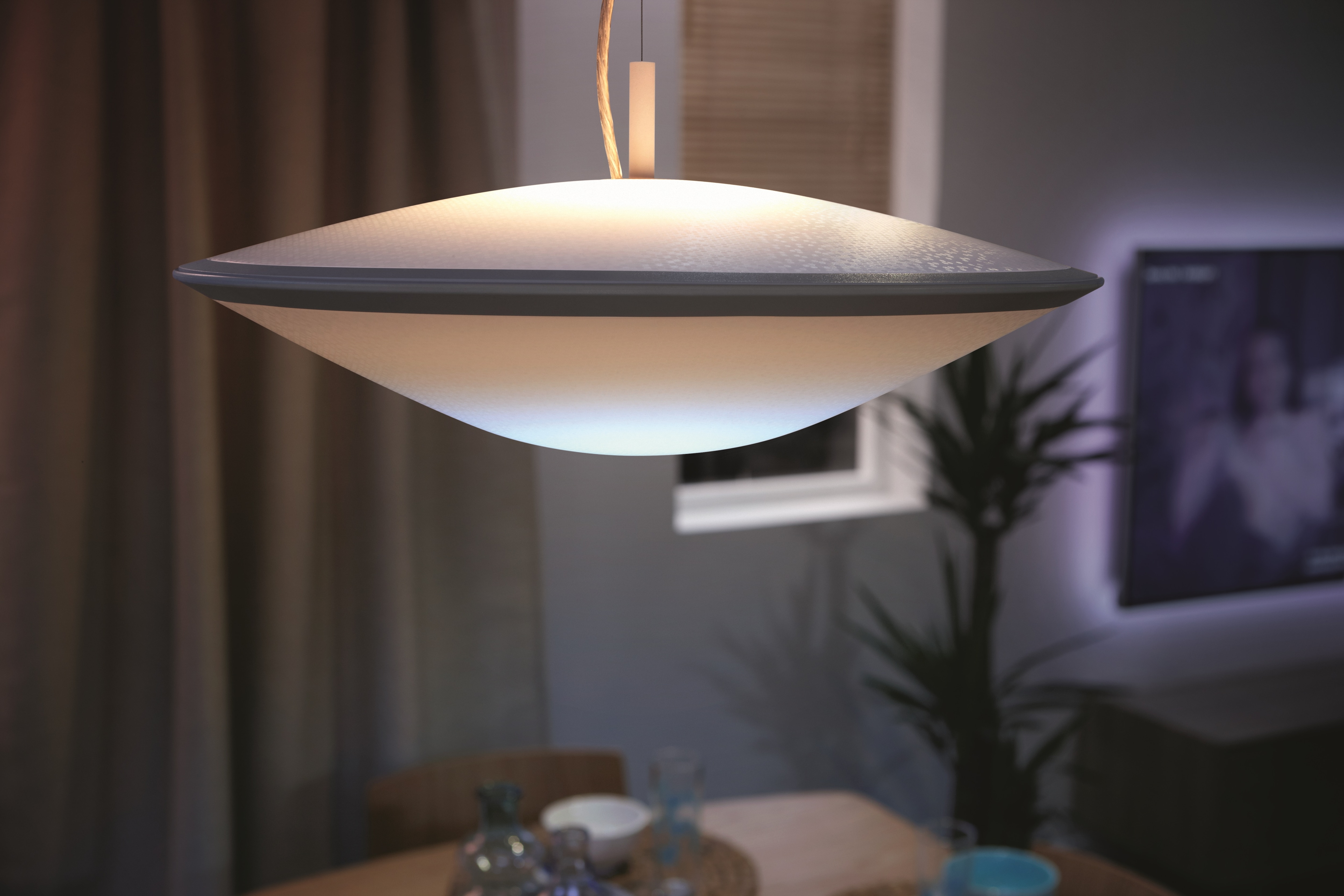 Simple, chic white: Philips Hue Phoenix delivers every shade of white light