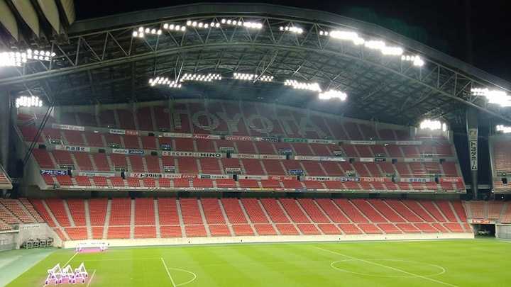 Aichi&rsquo;s Toyota Stadium is Japan&rsquo;s first to install Signify&rsquo;s LED pitch lighting using robotics