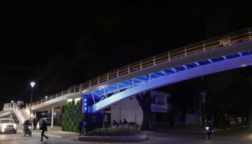 Puente peatonal Mate de Luna