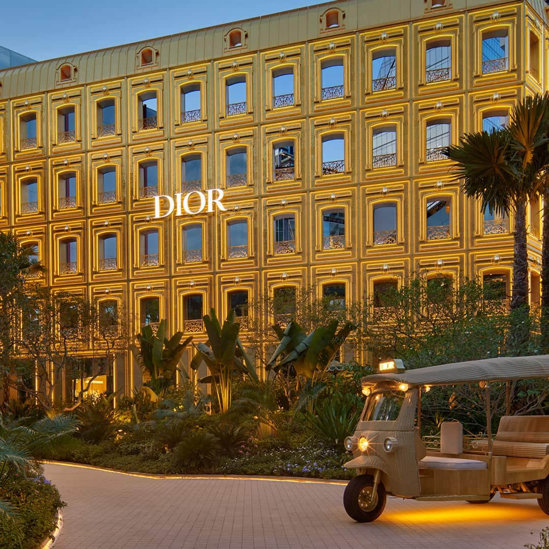 Dior Gold House