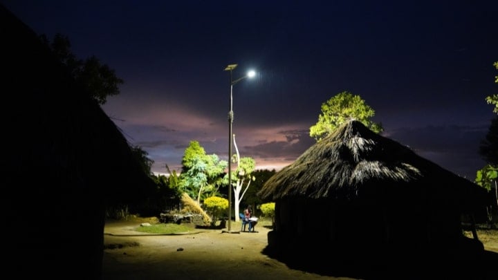 Lights empower refugees in Uganda