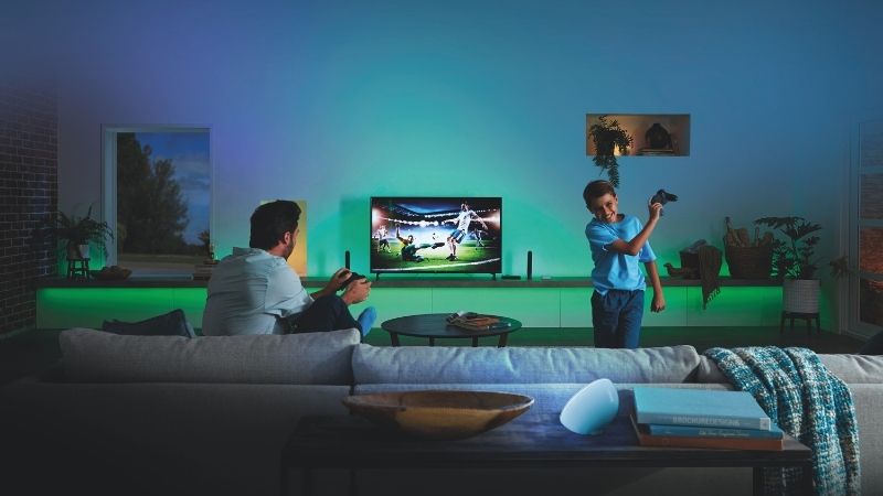 Playing Football with philips hue sync box
