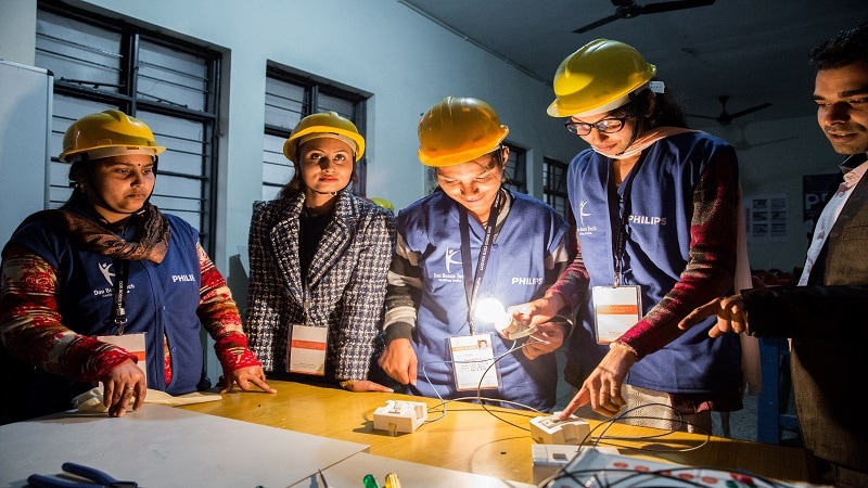 women electricians