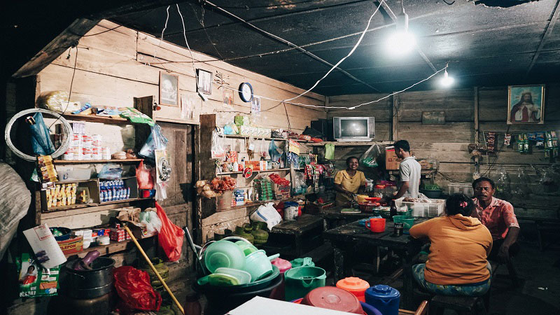 Lighting Indonesia with solar power buildings