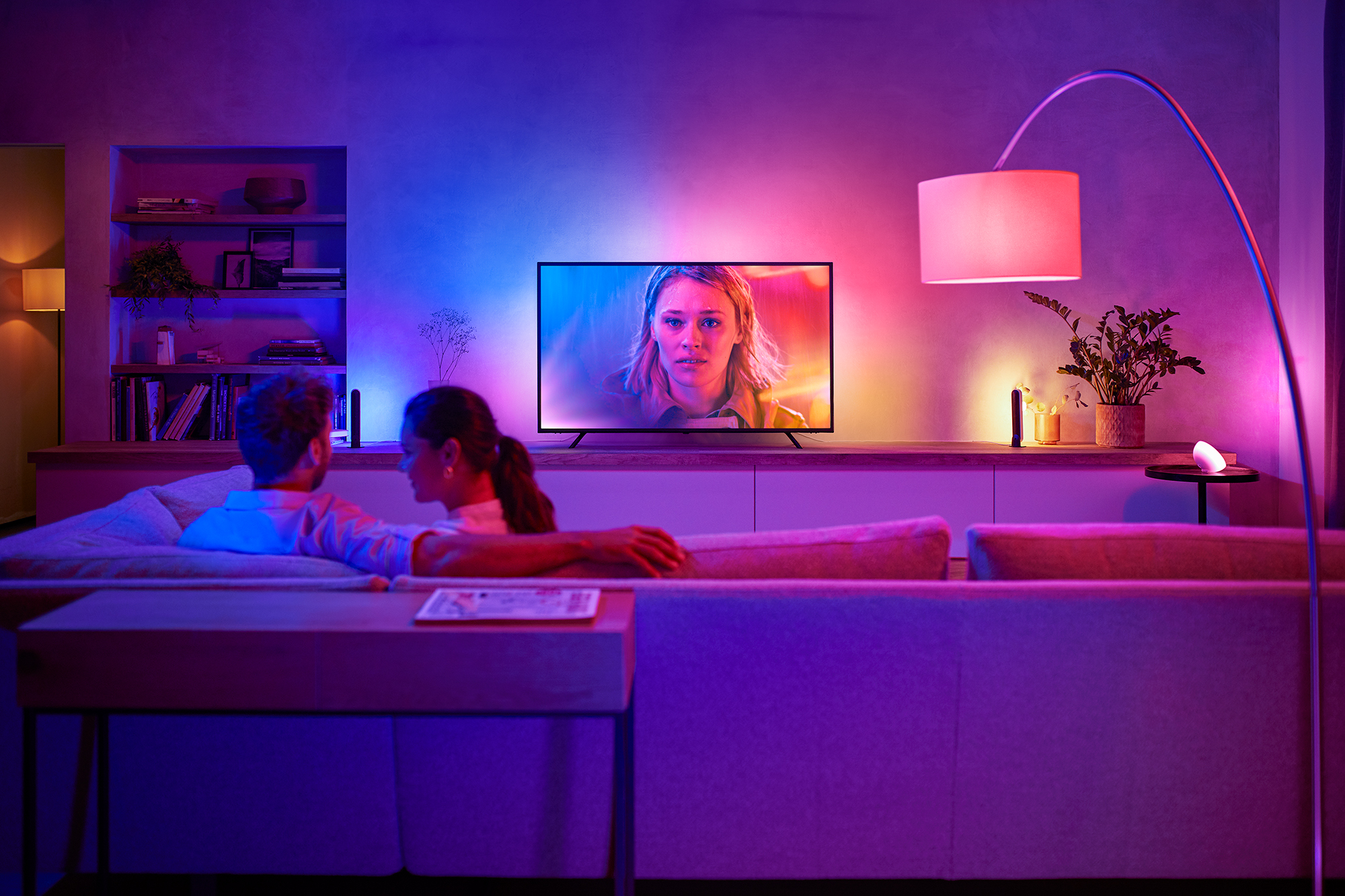 Review: Philips Hue Lightstrip Plus vs. Hue Play Gradient Lightstrip, by  Robert S.