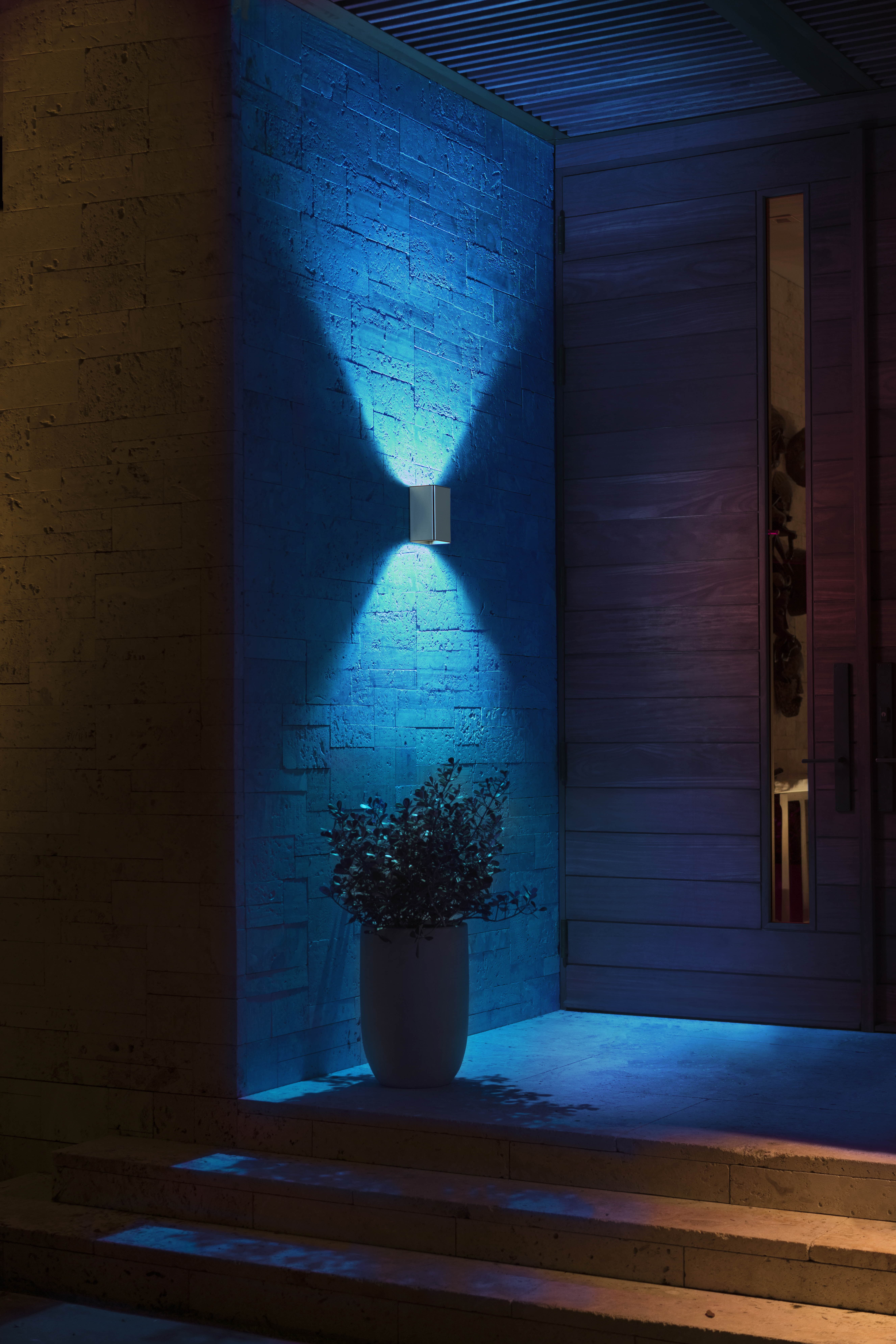 Uittreksel Politie doden Signify launches new Philips Hue products and features | Signify Company  Website