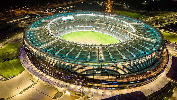 /content/dam/signify/en-gb/our-offers/for-professionals/sports-lighting/optus-stadium.jpg