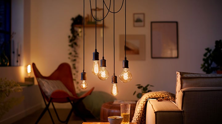 Incandescent outlet
