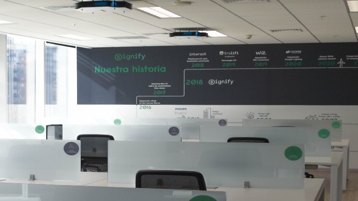 Signify presenta nuevas oficinas inteligentes en Chile