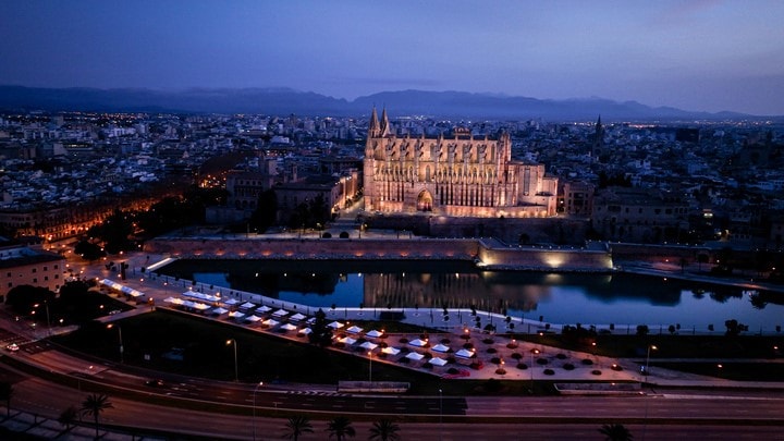 Catálogo de Iluminación Profesional 2025