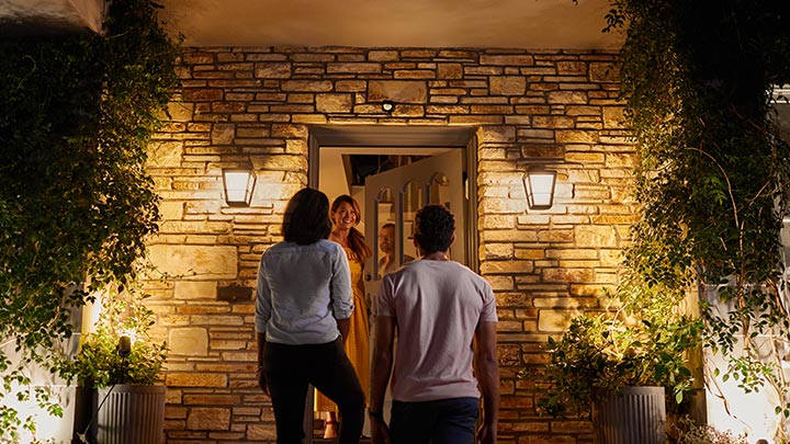Signify amplia la gamma Outdoor di Philips Hue | Signify Company Website