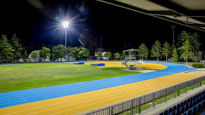La pista ciclabile di atletica Fabretto punta su un’illuminazione sostenibile