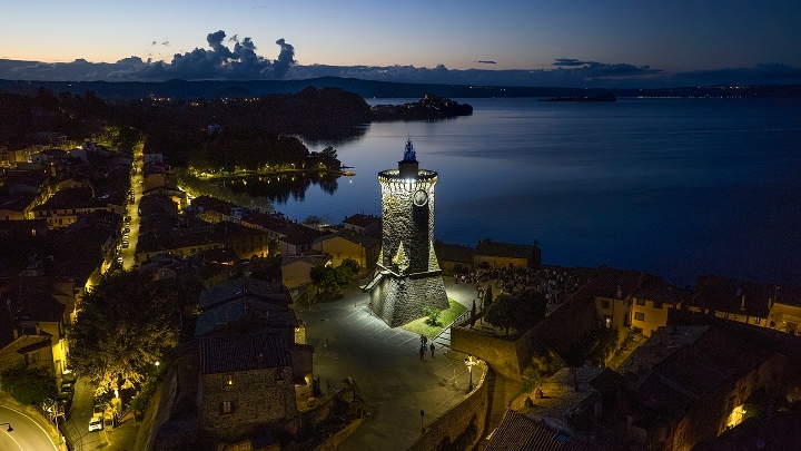 La Torre dell&rsquo;Orologio di Marta si illumina con Signify