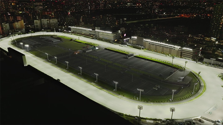 シグニファイ、川崎競馬場の照明リニューアルで最大約60%の省エネを実現
