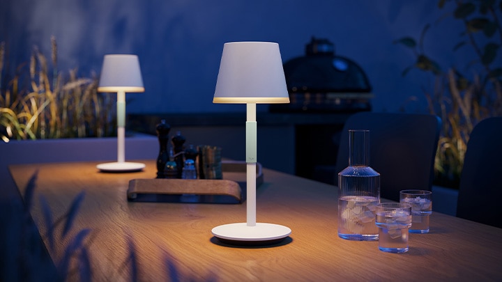 Philips Hueシリーズ国内初の防水対応テーブルランプ「Philips