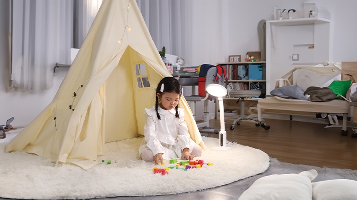 フィリップス LED シリーズ 最上級の明るさを誇るデスクライト