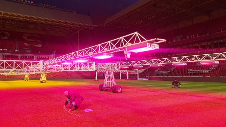 PSV maakt “groenste keuze” met Philips LED