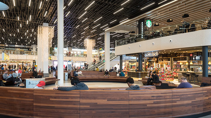 Circular lighting bij Schiphol Airport