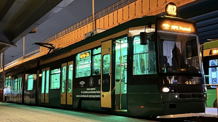 Inteligentne oświetlenie w tramwaju: Signify, PP i MPK Poznań