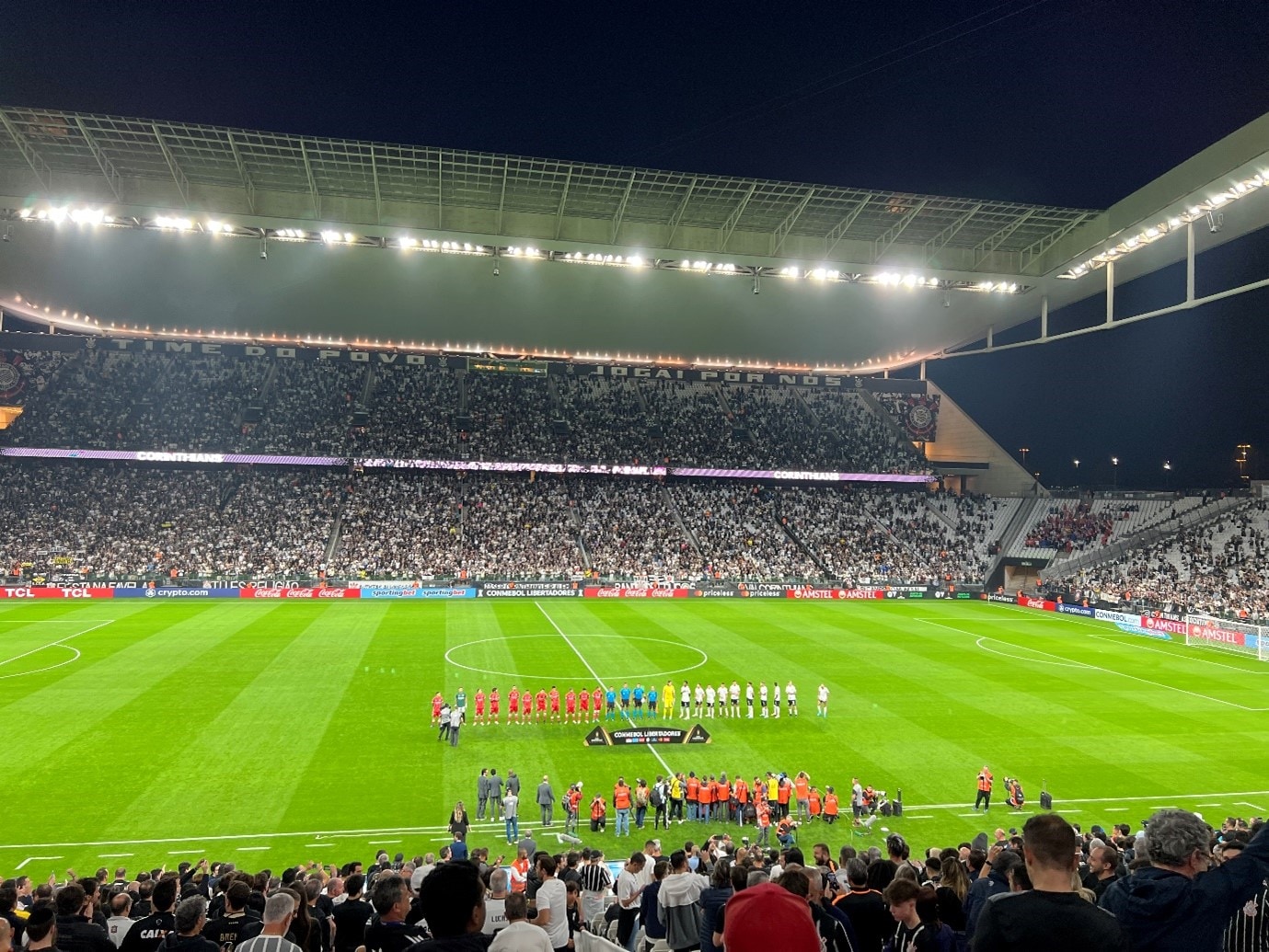 Iluminación LED dinámica en el Neo Química Arena