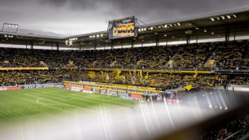Fortschrittliche Beleuchtung für einen ganzen Verein