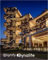 Exterior del edificio con iluminación avanzada