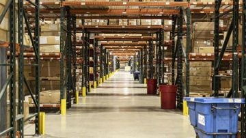 Illuminazione connessa. Logistica senza soluzione di continuità.