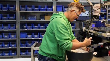 Повторне використання, відновлення, відновлювальне виробництво​